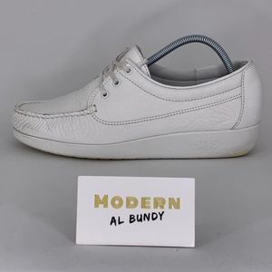 SAS Womens White Leather Shoes Sz 9.5
